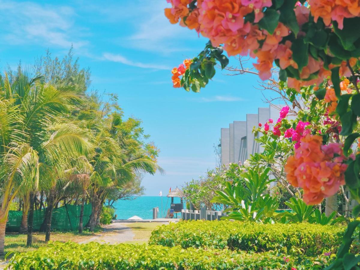 Oceanami Resort Sea View Лонгхай Экстерьер фото